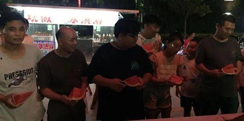 网红 吃瓜群众,吃瓜群众热议焦点