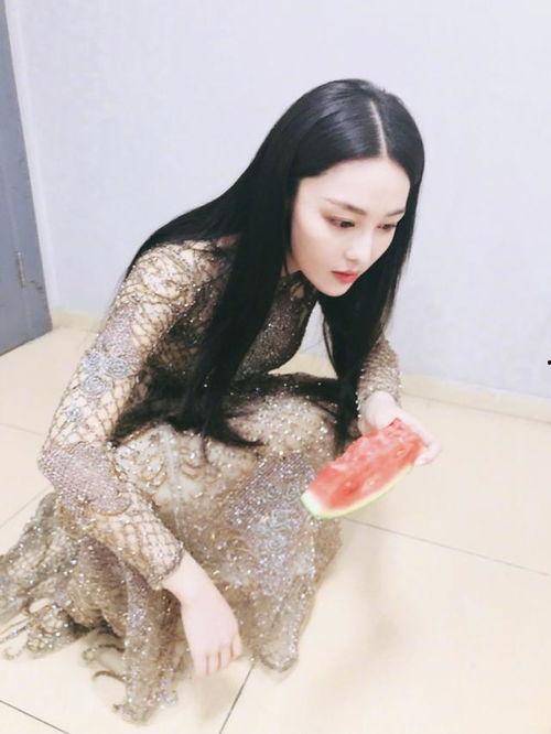 网红吃瓜照片全集高清图,高清图集揭秘娱乐圈幕后风云