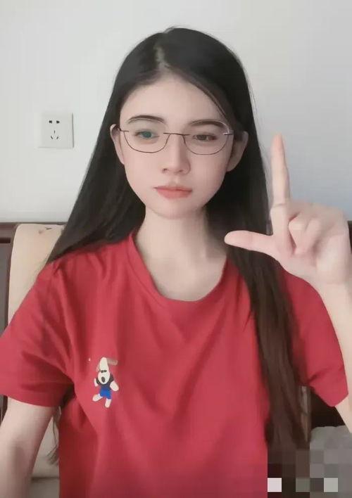 吃瓜网红狗头萝莉,吃瓜网红的崛起与魅力