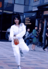 抖音网红街拍吃瓜视频,揭秘街头美食吃瓜瞬间