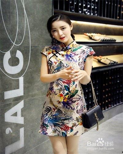 穿旗袍的网红吃瓜图片大全,网红吃瓜瞬间,时尚与幽默的完美融合 第3张 穿旗袍的网红吃瓜图片大全,网红吃瓜瞬间,时尚与幽默的完美融合 第3张