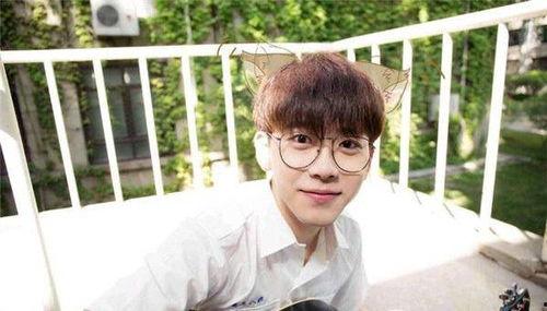 抖音男网红吃瓜视频合集,盘点热门视频合集  第2张