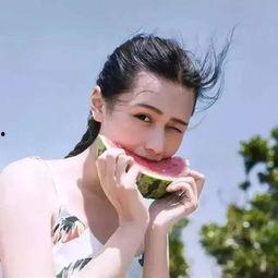 吃瓜网红头像女生版图片,揭秘网红头像中的时尚魅力  第3张